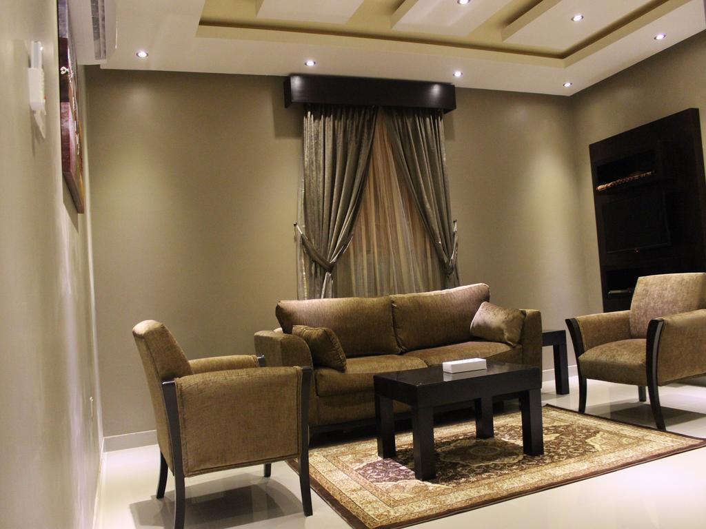 Bzul For Furnished Apartments Riad Habitación foto