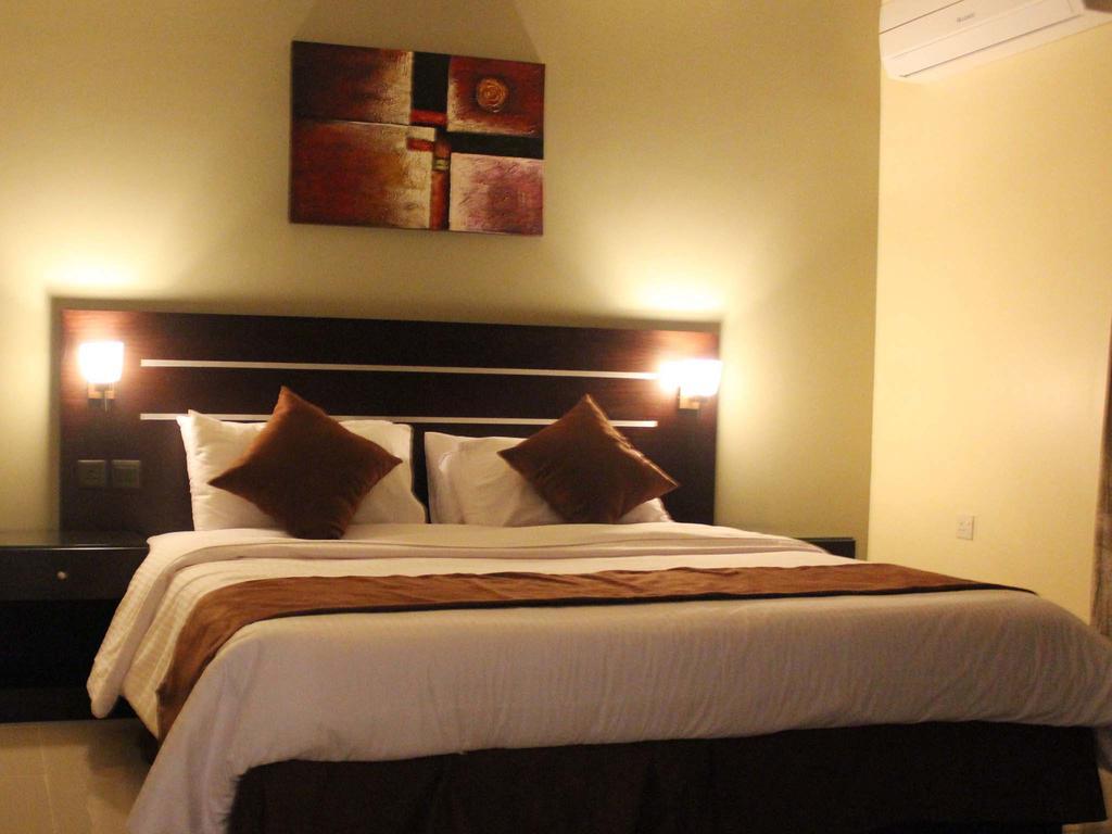 Bzul For Furnished Apartments Riad Exterior foto